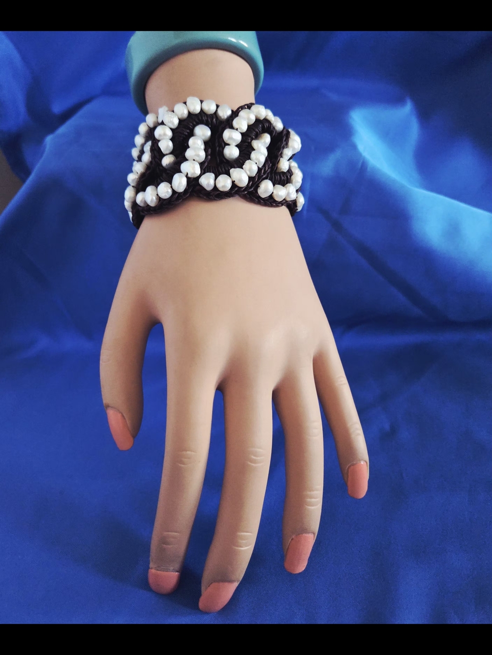 White Cultured Freshwater Pearl Beaded Cuff Bangle DARK BROWN Bracelet 7"